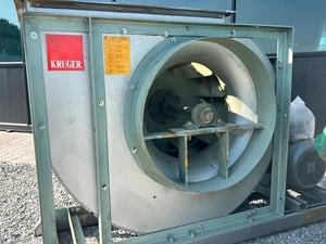 บลเวอร์ดูดเป่าระบายอากาศ KRUGER BLOWER ขนาด 15 HP⚡️380V⚡️CMH : 20000 สภาพสวยเข้ามา 4 ตัว