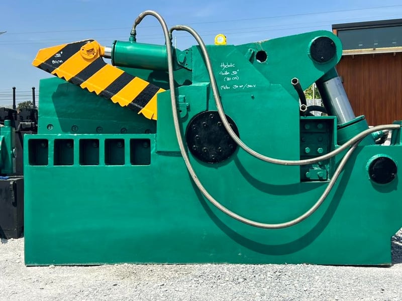 กรรไกรตัดงับเศษเหล็ก ขนาดใหญ่ BIG SIZE รุ่นไฮดรอลิค ปากมีด 32” ( 80 cm ) ชุดต้นกำลังไฮดรอลิค 40 HP⚡️380V⚡️ กรรไกรตัดงับเศษเหล็ก ขนาดใหญ่ BIG SIZE รุ่นไฮดรอลิค ปากมีด 32” ( 80 cm ) ชุดต้นกำลังไฮดรอลิค 40 HP⚡️380V⚡️