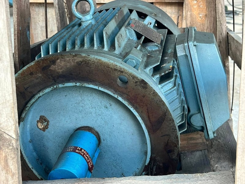 มอเตอร์ไฟฟ้ากำลังของใหม่เก็บสแป💯🇩🇪 ABB & MITSUBISHI 🇯🇵⚡️380V⚡️💥#ของใหม่เก็บสแปยังไม่ได้ใช้งาน💯💥    เข้ามา 2 ตัว 🇩🇪ABB 25 HP 4 P (แบบหน้าแปลน) 🇯🇵MITSUBISHI 30 HP  4 P