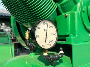 เครื่องปั้มลมแชมเปี้ยนส์🇺🇸CHAMPION USA🇺🇸Press 200 psi⚡️380V⚡️สภาพสวยเช็คฟิตพร้อมใช้งาน เครื่องปั้มลมแชมเปี้ยนส์🇺🇸CHAMPION USA🇺🇸Press 200 psi⚡️380V⚡️สภาพสวยเช็คฟิตพร้อมใช้งาน