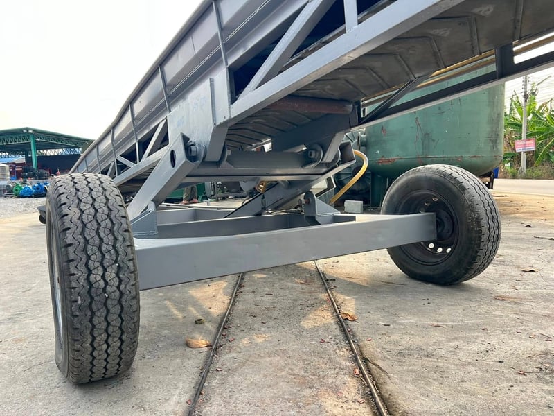 สายพานลำเลียง(CONVEYOR) ขนาดยาว 12 เมตร สายพานบั้งแบบพื้นเรียบ หน้ากว้าง 60 cm ฐานปรับระดับสูงต่ำได้⚡️380V⚡️