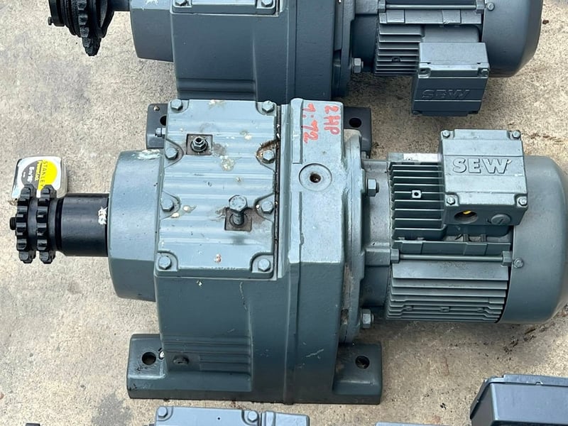 มอเตอร์เกียร์ทดกำลัง SEW EURODRIVE⚡️380V⚡️เข้ามา 6 ตัว