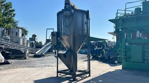 ไซโลผสมวัตถุดิบงานสเตนเลส ขนาดบรรจุ 300 kg งานสเตนเลสทั้งตัวห้องและใบ มีระบบสกรูลำเลียงวัตถุดิบอยู่ด้านใน⚡️380V⚡️ ไซโลผสมวัตถุดิบงานสเตนเลส ขนาดบรรจุ 300 kg งานสเตนเลสทั้งตัวห้องและใบ มีระบบสกรูลำเลียงวัตถุดิบอยู่ด้านใน⚡️380V⚡️