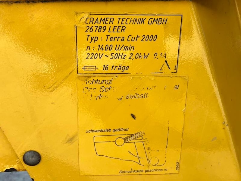 เครื่องสับย่อยกิ่งไม้วัชพืช(Wood_chipper)เข้ามา 2 ตัว