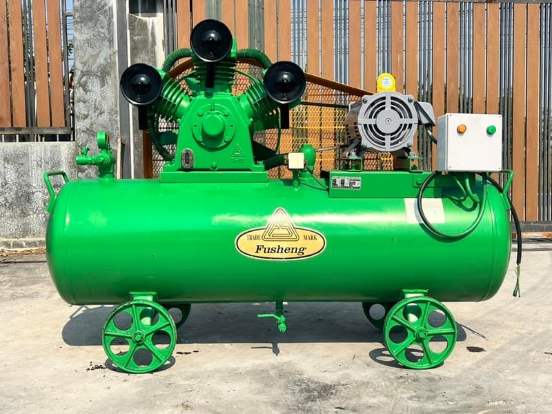 เครื่องปั้มลม FUSHENG TAIWAN ขนาด 10 HP 300 Litr⚡️380V⚡️