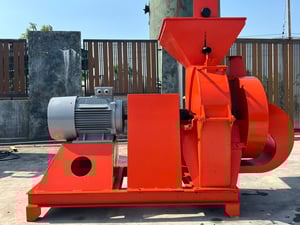 เครื่องสับย่อยกิ่งไม้วัชพืช(Wood_chipper)เข้ามา 2 ตัว