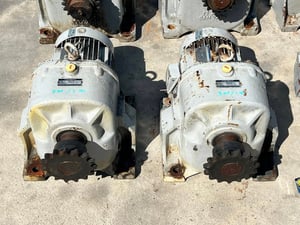 มอเตอร์เกียร์ทดกำลัง Made in KOREA 380V เข้ามา 8 ตัว 4 คู่เหมือน สภาพสวยพร้อมใช้
