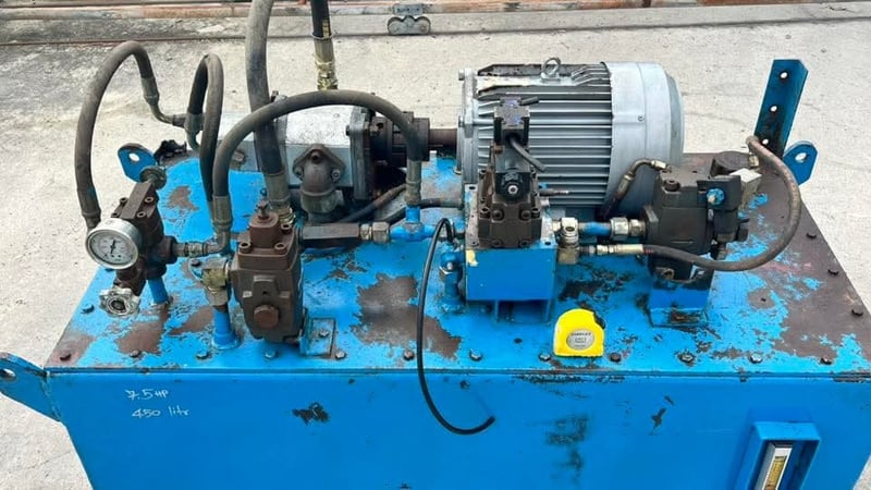 ชุดต้นกำลังปั้มน้ำมันไฮดรอลิค(PowerUnit)ชุดสร้างงานแท่นอัด ขนาด 7.5 HP 380V มาพร้อมกระบอกไฮดรอลิคโตนอก 16”(400 mm) แกน 7”(180 mm) สภาพสวยงานตัดประมูล ชุดต้นกำลังปั้มน้ำมันไฮดรอลิค(PowerUnit)ชุดสร้างงานแท่นอัด ขนาด 7.5 HP 380V มาพร้อมกระบอกไฮดรอลิคโตนอก 16”(400 mm) แกน 7”(180 mm) สภาพสวยงานตัดประมูล