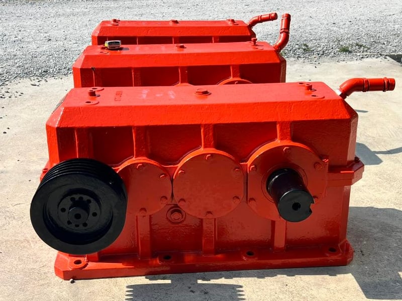 เกียร์บ็อคงานยุโรป(GEAR_BOX)🇮🇹VIA DINO EUGL ITALY🇮🇹อัตราทด 1:16 ( 90 rpm ) ใช้กับมอเตอร์ 75 HP เข้ามา 3 ตัว