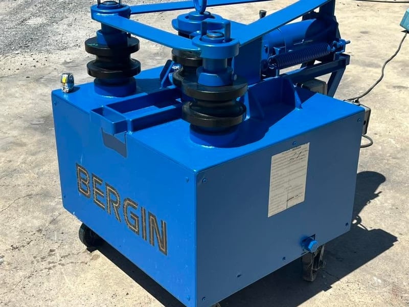 เครื่องดัดท่อแป๊ปไฟฟ้า BERGIN ขนาด 1 :2”~ 4” มอเตอร์ Mitsubishi 5 HP⚡️220V⚡️‼️โมลด์ลูกดัดมีมาชุดเดียว ขนาด 2”‼️ เครื่องดัดท่อแป๊ปไฟฟ้า BERGIN ขนาด 1 :2”~ 4” มอเตอร์ Mitsubishi 5 HP⚡️220V⚡️‼️โมลด์ลูกดัดมีมาชุดเดียว ขนาด 2”‼️