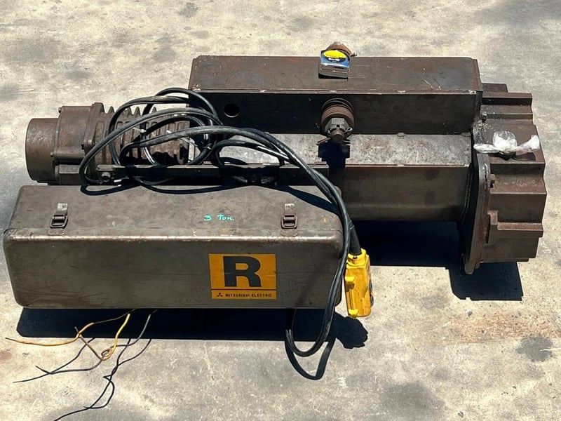 รอกสลิงไฟฟ้างานญี่ปุ่น🇯🇵Mitsubishi ขนาด 3 ตัน ขึ้นลง 2 ทิศทาง  สลิงยาวประมาน 8 เมตร⚡️380V⚡️