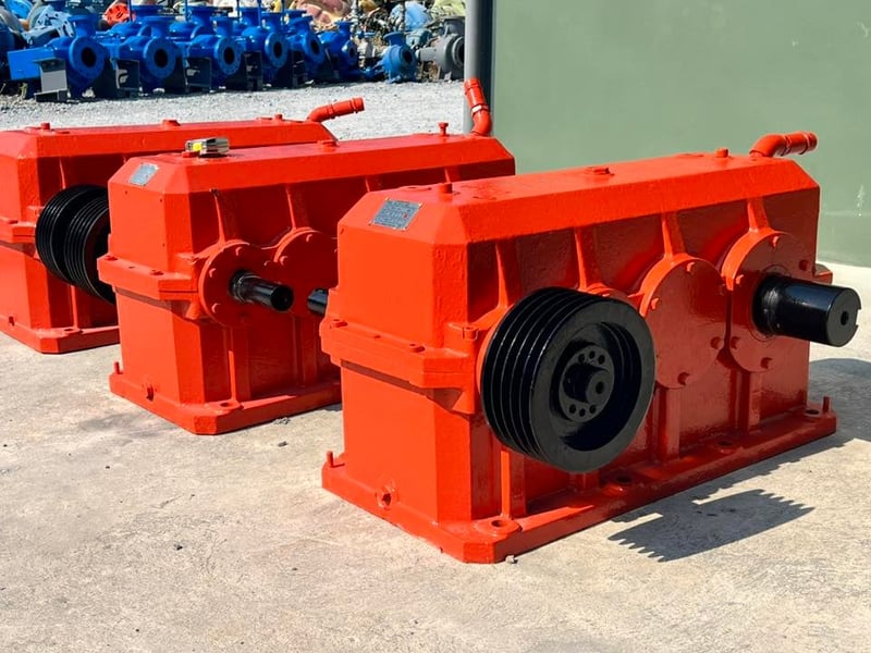 เกียร์บ็อคงานยุโรป(GEAR_BOX)🇮🇹VIA DINO EUGL ITALY🇮🇹อัตราทด 1:16 ( 90 rpm ) ใช้กับมอเตอร์ 75 HP เข้ามา 3 ตัว