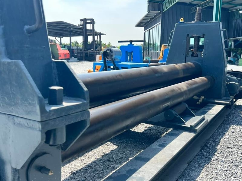 เครื่องม้วนเหล็กแผ่นเก่าญี่ปุ่น⚡️380V⚡️เข้ามา 4 ตัว เครื่องม้วนเหล็กแผ่นเก่าญี่ปุ่น⚡️380V⚡️เข้ามา 4 ตัว