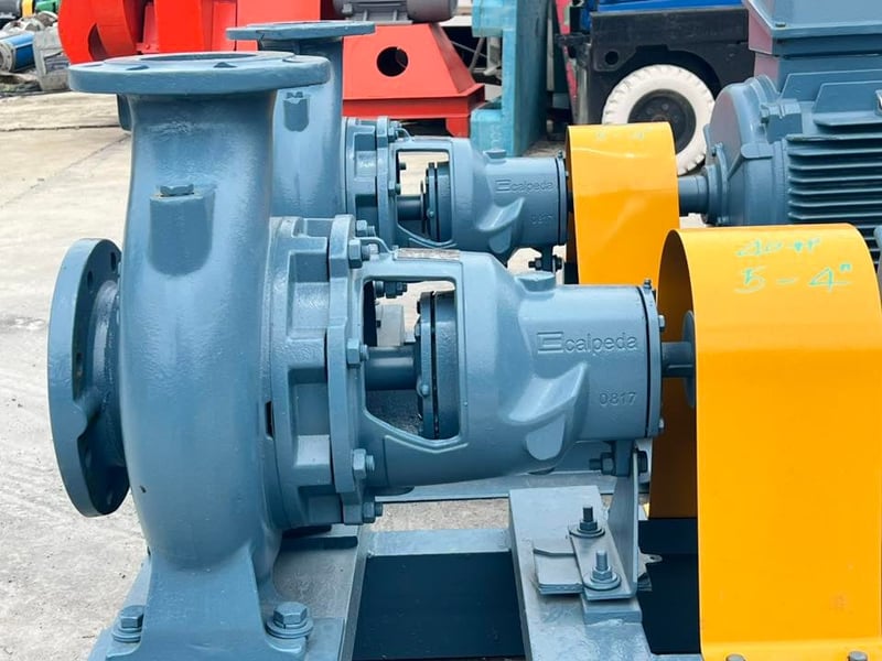 ชุดปั้มน้ำหอยโข่ง🇮🇹CALPEDA ITALY🇮🇹ขนาด 40 HP ขนาดท่อ 5~4”  H : 45 m Q : 300 m3h⚡️380V⚡️เข้ามา 2 ชุด