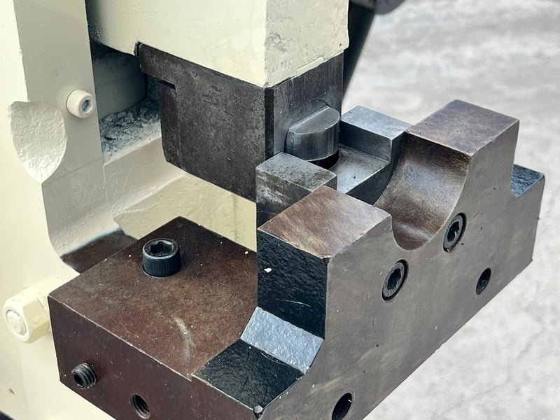 เครื่องตัดเหล็กอเนกประสงค์UNIVERSAL🇯🇵FUJIMURA JP🇯🇵Type F K - 515 Press : 50 ton 380V พร้อมใช้ เครื่องตัดเหล็กอเนกประสงค์UNIVERSAL🇯🇵FUJIMURA JP🇯🇵Type F K - 515 Press : 50 ton 380V พร้อมใช้