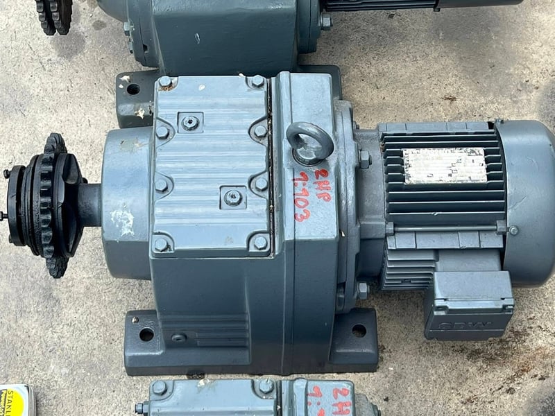 มอเตอร์เกียร์ทดกำลัง SEW EURODRIVE⚡️380V⚡️เข้ามา 6 ตัว