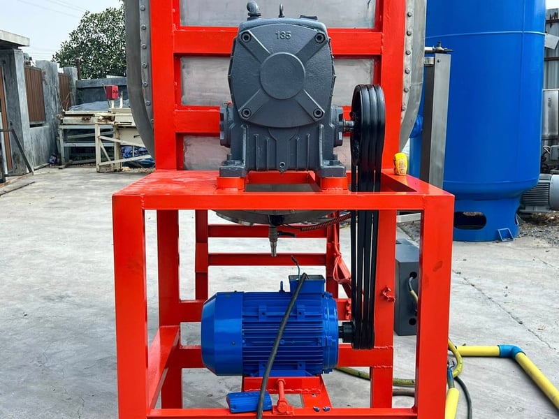 เครื่องผสมแนวนอนแบบสเตนเลส ขนาด 500 ลิตร ห้องและใบสเตนเลสแบบลิบบอน มีระบบฮีทเตอร์ให้ความร้อน⚡️380V⚡️