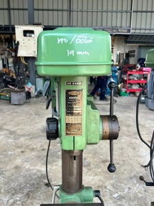 สว่านแท่นเก่าญี่ปุ่น🇯🇵KITAGAWA JAPAN🇯🇵 เจาะ 19 mm⚡️380V⚡️เข้ามา 3 ตัว