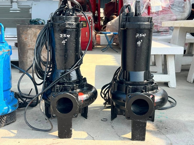 ปั้มจุ่มแช่ไดโว่(Submersible)🇯🇵TERAL & TSURUMI & EBARA🇯🇵ขนาด 7.5 HP⚡️380V⚡️เข้ามา 5 ตัว ปั้มจุ่มแช่ไดโว่(Submersible)🇯🇵TERAL & TSURUMI & EBARA🇯🇵ขนาด 7.5 HP⚡️380V⚡️เข้ามา 5 ตัว