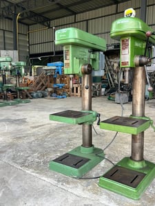 สว่านแท่นเก่าญี่ปุ่น🇯🇵KITAGAWA JAPAN🇯🇵 เจาะ 19 mm⚡️380V⚡️เข้ามา 3 ตัว