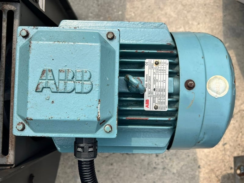 โบลเวอร์ดูดเป่าระบายอากาศ มอเตอร์ ABB รอบจัด 2 Pole ใบห่าง 16”⚡️380V⚡️เข้ามา 16 ตัว โบลเวอร์ดูดเป่าระบายอากาศ มอเตอร์ ABB รอบจัด 2 Pole ใบห่าง 16”⚡️380V⚡️เข้ามา 16 ตัว