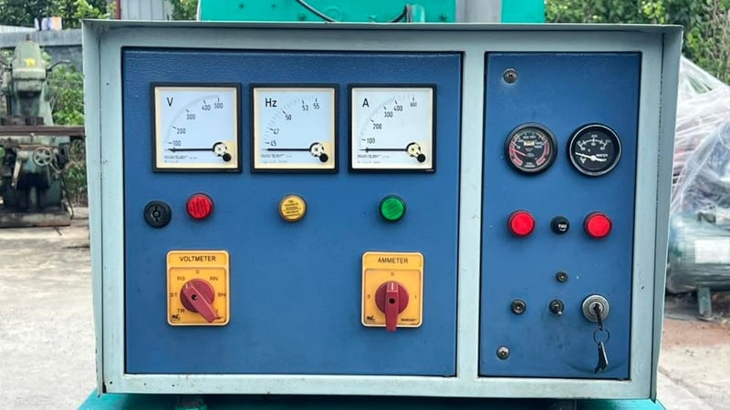 เครื่องปั่นไฟสนาม(GENERATOR)🇺🇸CUMMINS USA🇺🇸ขนาด 375 KVA เครื่องยนต์ดีเซลเทอร์โบ 6 สูบ แบตเตอรี่เบิกใหม่ พร้อมใช้งาน เครื่องปั่นไฟสนาม(GENERATOR)🇺🇸CUMMINS USA🇺🇸ขนาด 375 KVA เครื่องยนต์ดีเซลเทอร์โบ 6 สูบ แบตเตอรี่เบิกใหม่ พร้อมใช้งาน