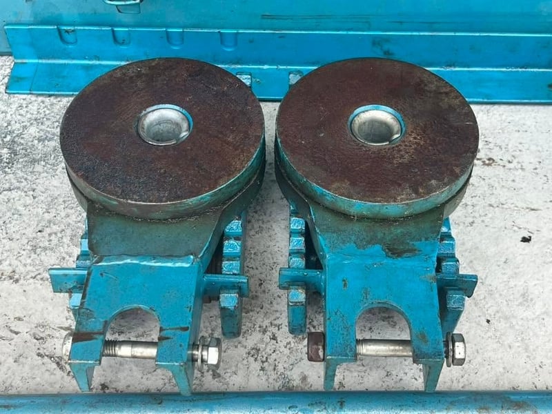 ชุดลูกกลิ้งเคลื่อนย้ายเครื่องจักร Complete Set Skates Capacity : 20000 kg (20 ton) ใช้สำหรับเคลื่อนย้ายเครื่องจักรหนัก ของสภาพใหม่เก่าเก็บ ชุดลูกกลิ้งเคลื่อนย้ายเครื่องจักร Complete Set Skates Capacity : 20000 kg (20 ton) ใช้สำหรับเคลื่อนย้ายเครื่องจักรหนัก ของสภาพใหม่เก่าเก็บ