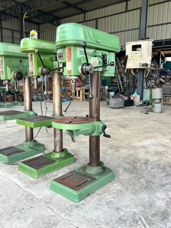 สว่านแท่นเก่าญี่ปุ่น🇯🇵KITAGAWA JAPAN🇯🇵 เจาะ 19 mm⚡️380V⚡️เข้ามา 3 ตัว