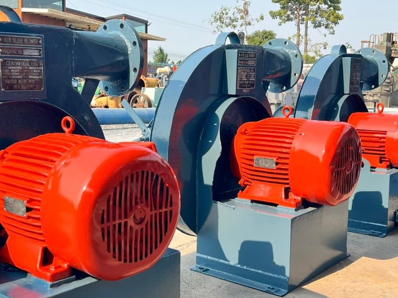 โบลเวอร์ดูดเป่าระบายอากาศ🇯🇵DENGYOSHA FANS JAPAN🇯🇵ขนาด 7.5 HP 2900 rpm⚡️380V⚡️เข้ามา 3 ตัว โบลเวอร์ดูดเป่าระบายอากาศ🇯🇵DENGYOSHA FANS JAPAN🇯🇵ขนาด 7.5 HP 2900 rpm⚡️380V⚡️เข้ามา 3 ตัว