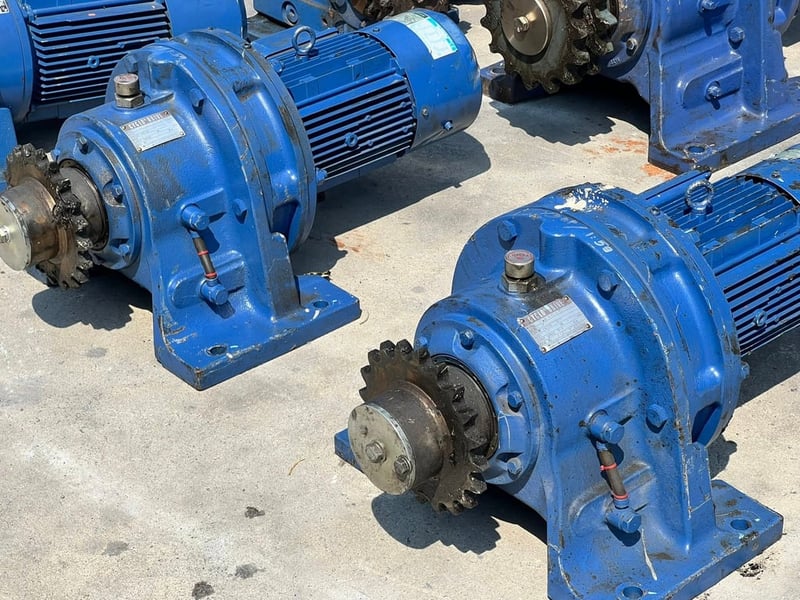 มอเตอร์เกียร์ทดกำลังญี่ปุ่น🇯🇵SUMITOMO JAPAN🇯🇵รุ่นพิเศษมีเบรคในตัว⚡️380V⚡️เข้ามา 8 ตัว 💥#มีเบรคทุกตัว‼️💥 มอเตอร์เกียร์ทดกำลังญี่ปุ่น🇯🇵SUMITOMO JAPAN🇯🇵รุ่นพิเศษมีเบรคในตัว⚡️380V⚡️เข้ามา 8 ตัว 💥#มีเบรคทุกตัว‼️💥