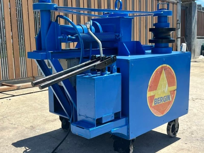 เครื่องดัดท่อแป๊ปไฟฟ้า BERGIN ขนาด 1 :2”~ 4” มอเตอร์ Mitsubishi 5 HP⚡️220V⚡️‼️โมลด์ลูกดัดมีมาชุดเดียว ขนาด 2”‼️ เครื่องดัดท่อแป๊ปไฟฟ้า BERGIN ขนาด 1 :2”~ 4” มอเตอร์ Mitsubishi 5 HP⚡️220V⚡️‼️โมลด์ลูกดัดมีมาชุดเดียว ขนาด 2”‼️