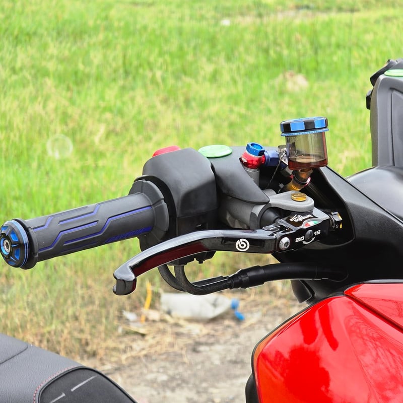 Xmax มือเดียวป้ายแดง Xmax มือเดียวป้ายแดง