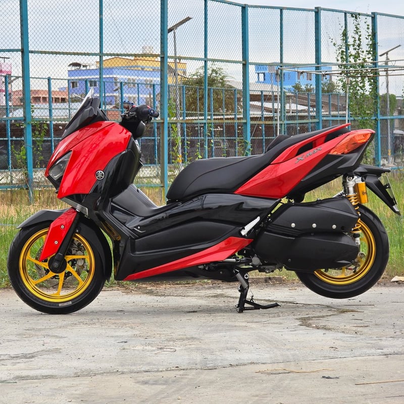 Xmax มือเดียวป้ายแดง Xmax มือเดียวป้ายแดง