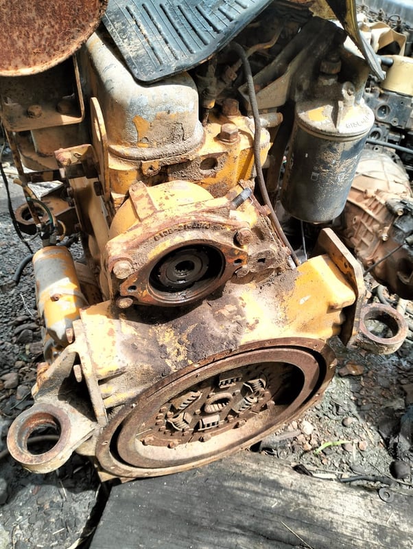 เครื่องโคมัตสุ 4D105-2