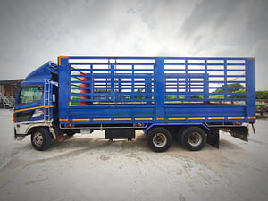 HINO FC7J 230แรงม้า รถบรรทุก 10ล้อ กระบะคอกสูง ปี2020 HINO FC7J 230แรงม้า รถบรรทุก 10ล้อ กระบะคอกสูง ปี2020