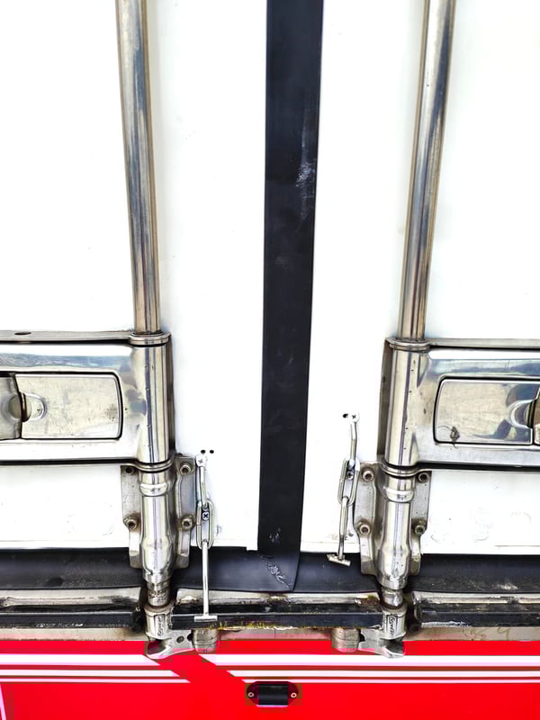 รถตู้เย็น HINO FL8J 260แรงม้า รถบรรทุก 10ล้อ ปี2017 รถตู้เย็น HINO FL8J 260แรงม้า รถบรรทุก 10ล้อ ปี2017