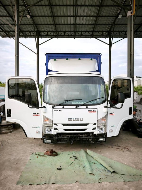 ISUZU NLR 130แรงม้า รถบรรทุก 4ล้อ ตู้แห้ง ปี2016 ISUZU NLR 130แรงม้า รถบรรทุก 4ล้อ ตู้แห้ง ปี2016