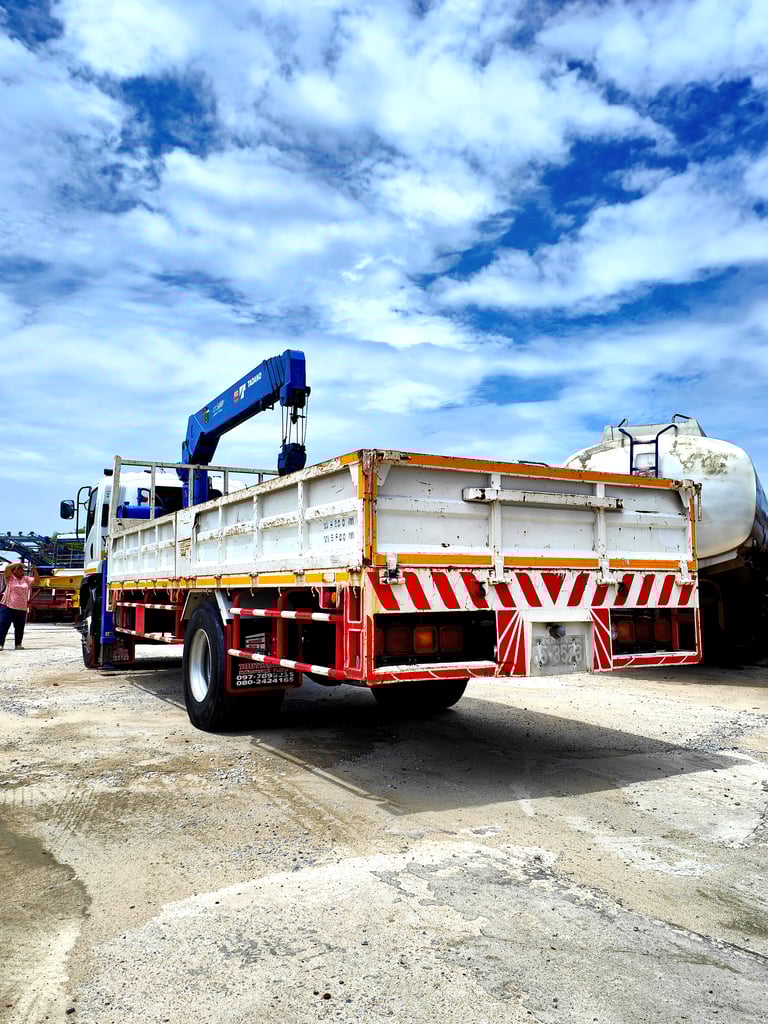 Isuzu FTR240 พร้อมเครน Tadano 5 ตัน 5 ปอก Isuzu FTR240 พร้อมเครน Tadano 5 ตัน 5 ปอก