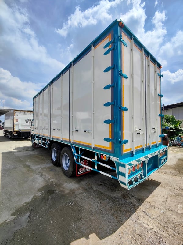 HINO FL8J212 212แรงม้า รถบรรทุก 10ล้อ ตู้แห้ง ปี2010