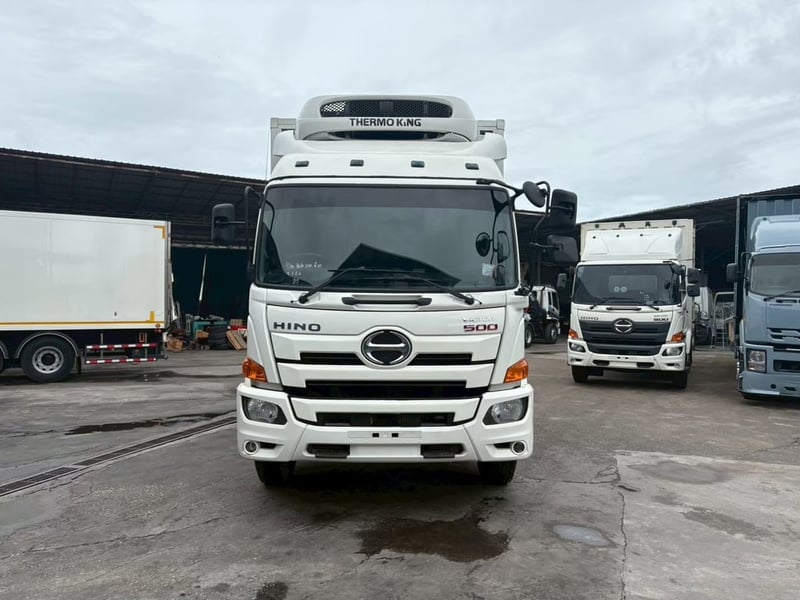 HINO VictorFL8J 260แรงม้า รถบรรทุก 10ล้อ ตู้เย็น ปี2017 HINO VictorFL8J 260แรงม้า รถบรรทุก 10ล้อ ตู้เย็น ปี2017