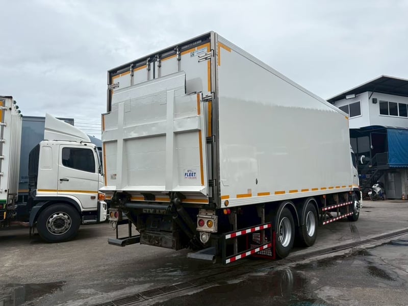 HINO VictorFL8J 260แรงม้า รถบรรทุก 10ล้อ ตู้เย็น ปี2017 HINO VictorFL8J 260แรงม้า รถบรรทุก 10ล้อ ตู้เย็น ปี2017
