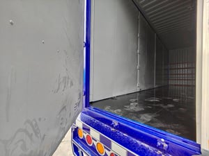 HINO FL8J212 212แรงม้า รถบรรทุก 10ล้อ ตู้แห้ง ปี2010 HINO FL8J212 212แรงม้า รถบรรทุก 10ล้อ ตู้แห้ง ปี2010