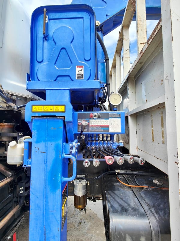 Isuzu FTR240 พร้อมเครน Tadano 5 ตัน 5 ปอก