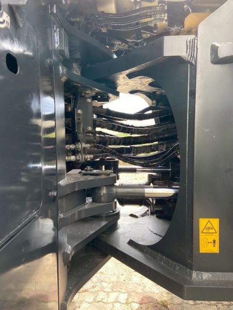 WA470-8 ตัก 5.33 คิว ยกสูง 4.20 ม. เครื่องยนต์ 6 สูบเทอร์โบ 272 แรงม้า