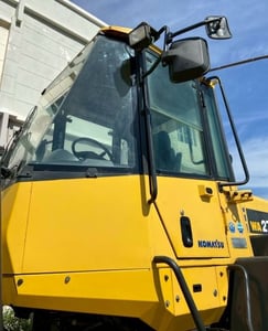 WA270-6 ตัก 2.88 คิว ยกสูง 3.95 ม. 136 แรงม้า เครื่องยนต์ 6 สูบเทอร์โบ WA270-6 ตัก 2.88 คิว ยกสูง 3.95 ม. 136 แรงม้า เครื่องยนต์ 6 สูบเทอร์โบ