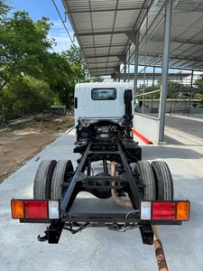 isuzu nmr130 ยูโร3  ปี 2553 หัวคัสซี 