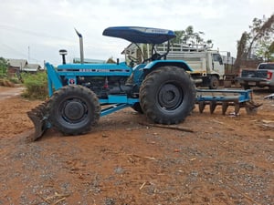 ขายรถไถฟรอด2เพลา  Zf