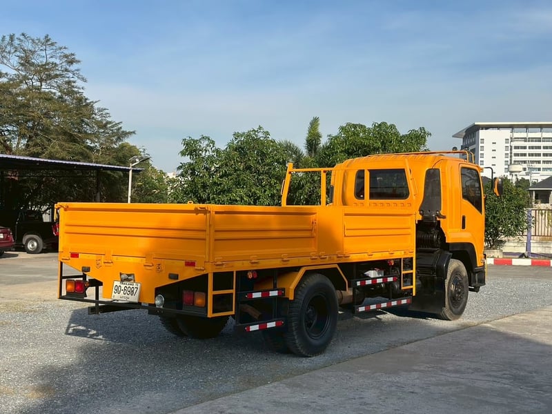 ISUZU FTR 240แรงม้า รถบรรทุก 6ล้อ กระบะเหล็ก ปี2013 ISUZU FTR 240แรงม้า รถบรรทุก 6ล้อ กระบะเหล็ก ปี2013