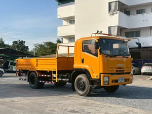 ISUZU FTR 240แรงม้า รถบรรทุก 6ล้อ กระบะเหล็ก ปี2013 ISUZU FTR 240แรงม้า รถบรรทุก 6ล้อ กระบะเหล็ก ปี2013
