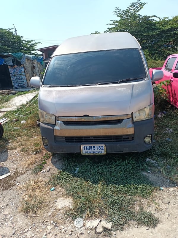 ขายรถตู้ โตโยต้า คอมมูเตอร์ ปี 2012 เกียร์ธรรมดา